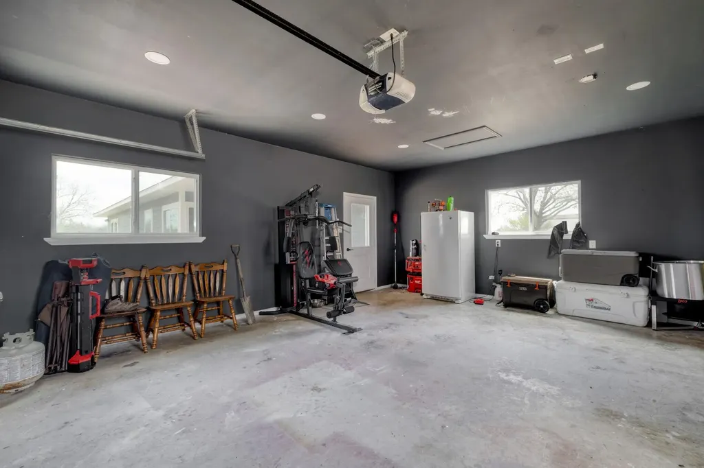 2950 County Road 484 Road Elgin TX 78621
