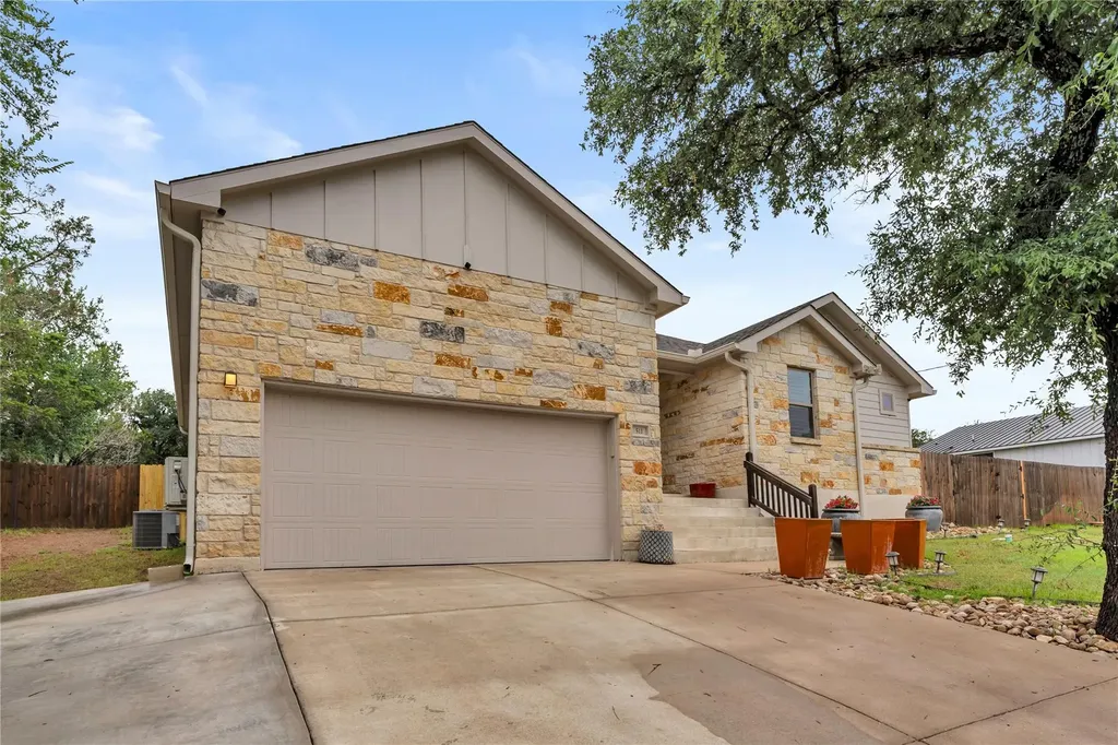 511 Taylor Drive Horseshoe Bay TX 78657