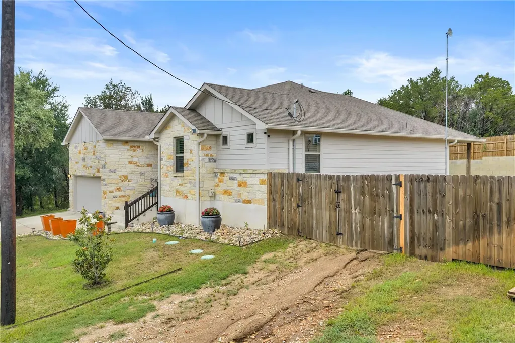 511 Taylor Drive Horseshoe Bay TX 78657