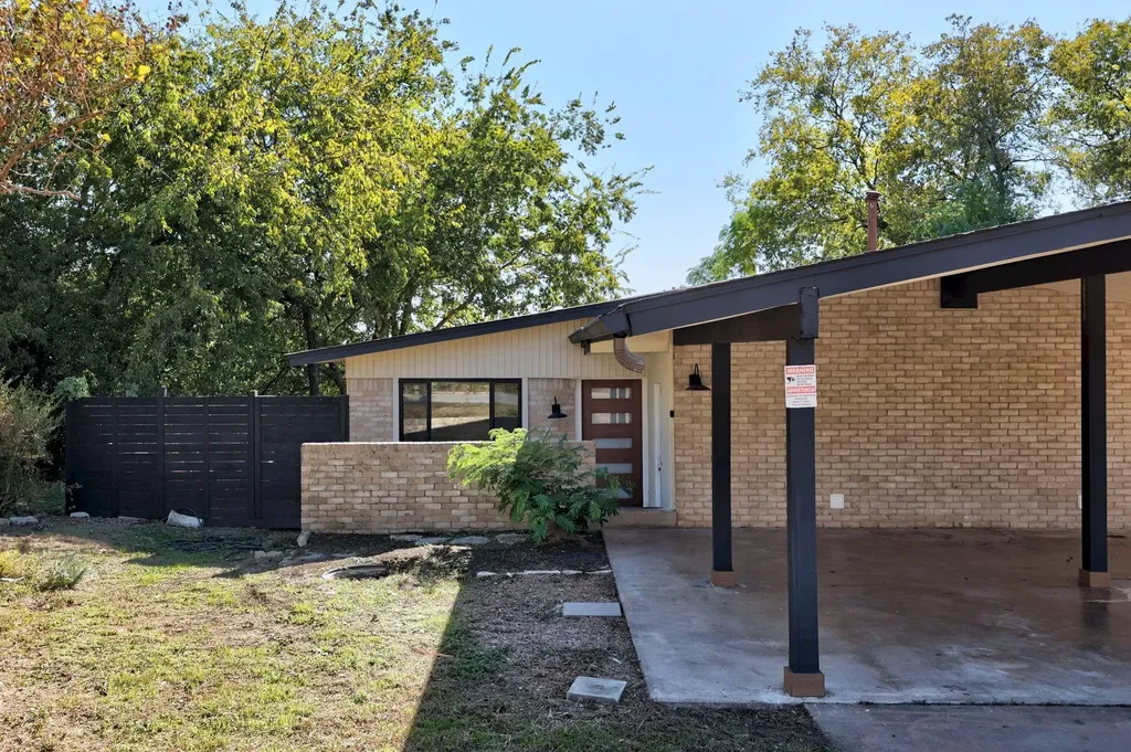 1905 Cedar Ridge Drive Austin TX 78741
