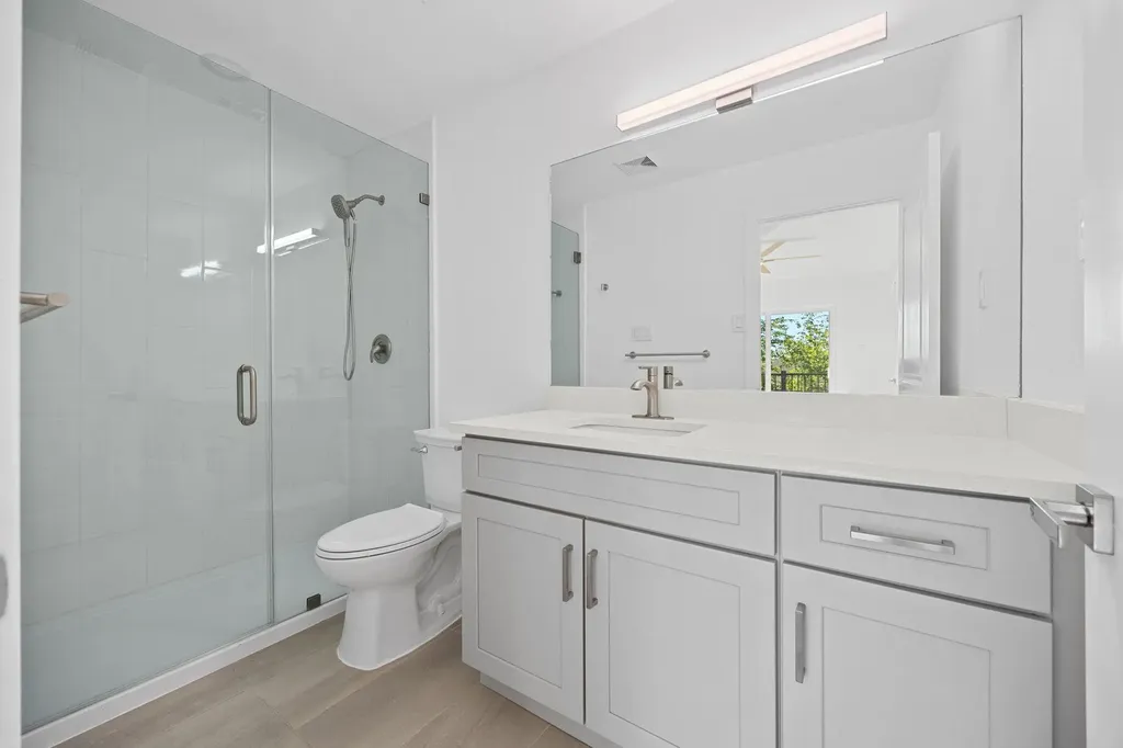 1905 Cedar Ridge Drive Austin TX 78741