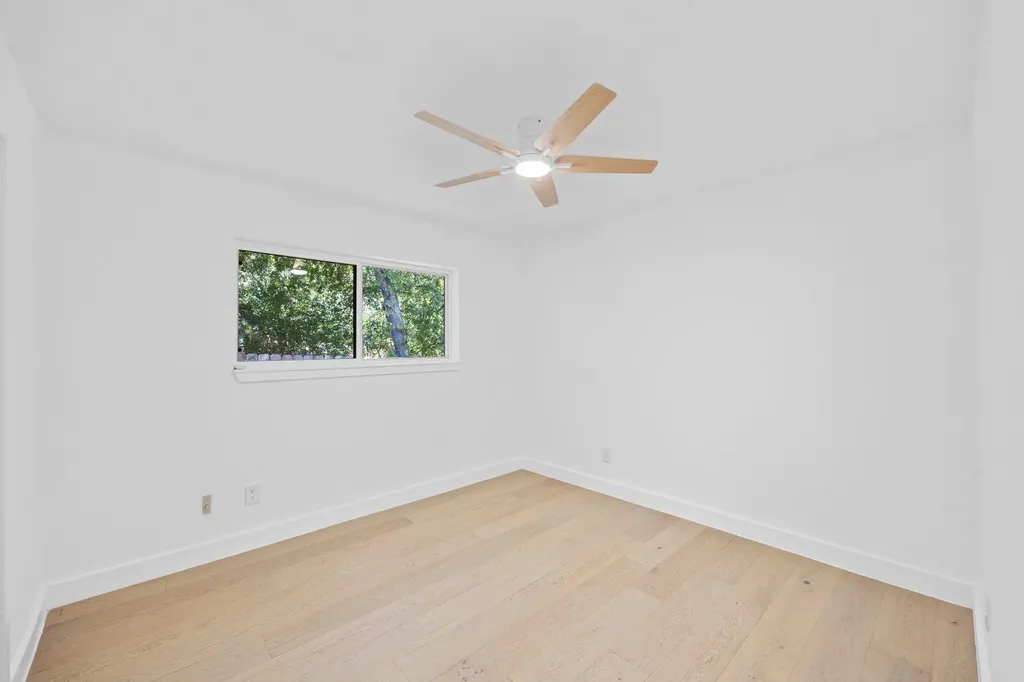 1905 Cedar Ridge Drive Austin TX 78741