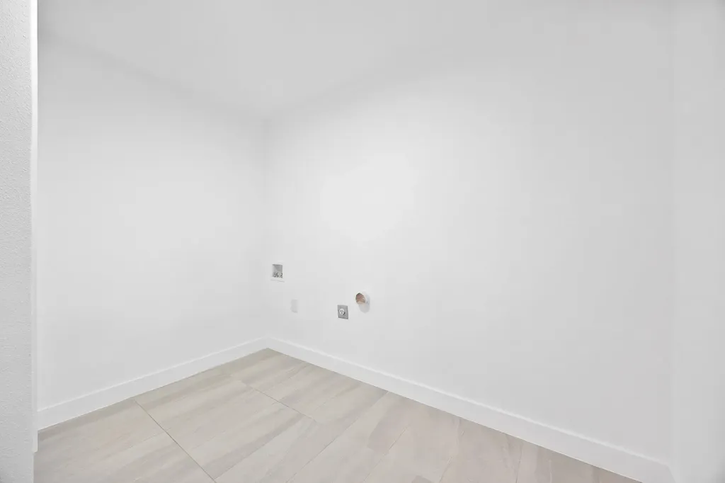 1905 Cedar Ridge Drive Austin TX 78741