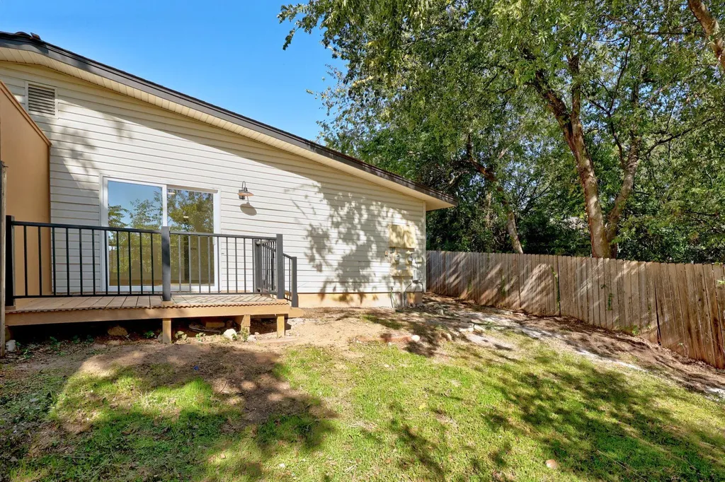 1905 Cedar Ridge Drive Austin TX 78741