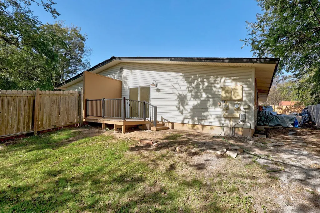 1905 Cedar Ridge Drive Austin TX 78741