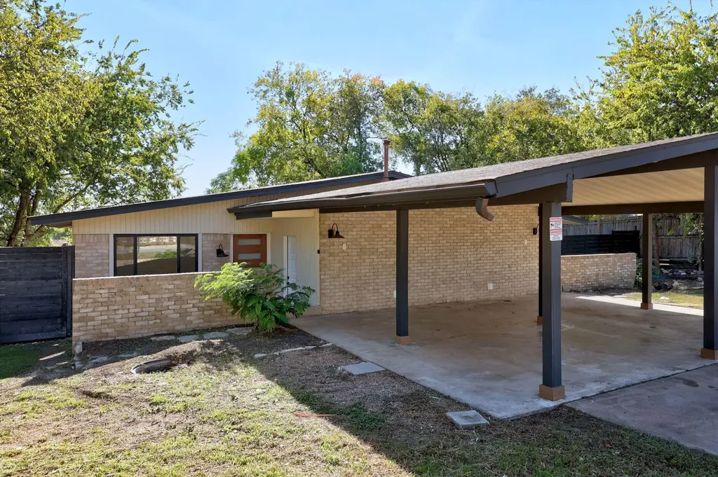1905 Cedar Ridge Drive Austin TX 78741