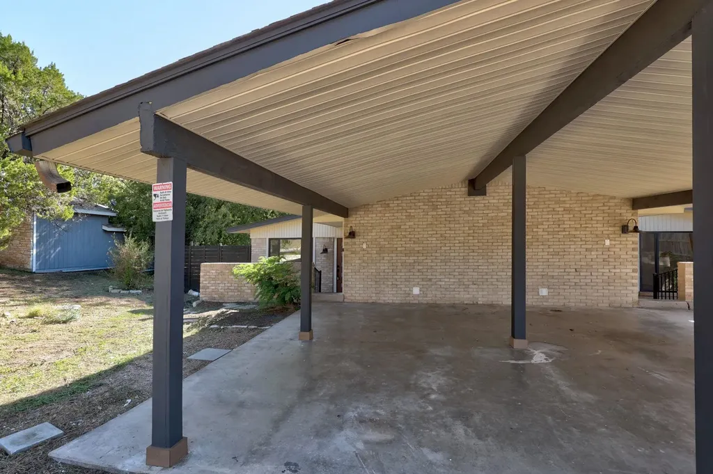 1905 Cedar Ridge Drive Austin TX 78741
