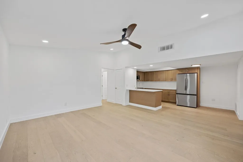 1905 Cedar Ridge Drive Austin TX 78741