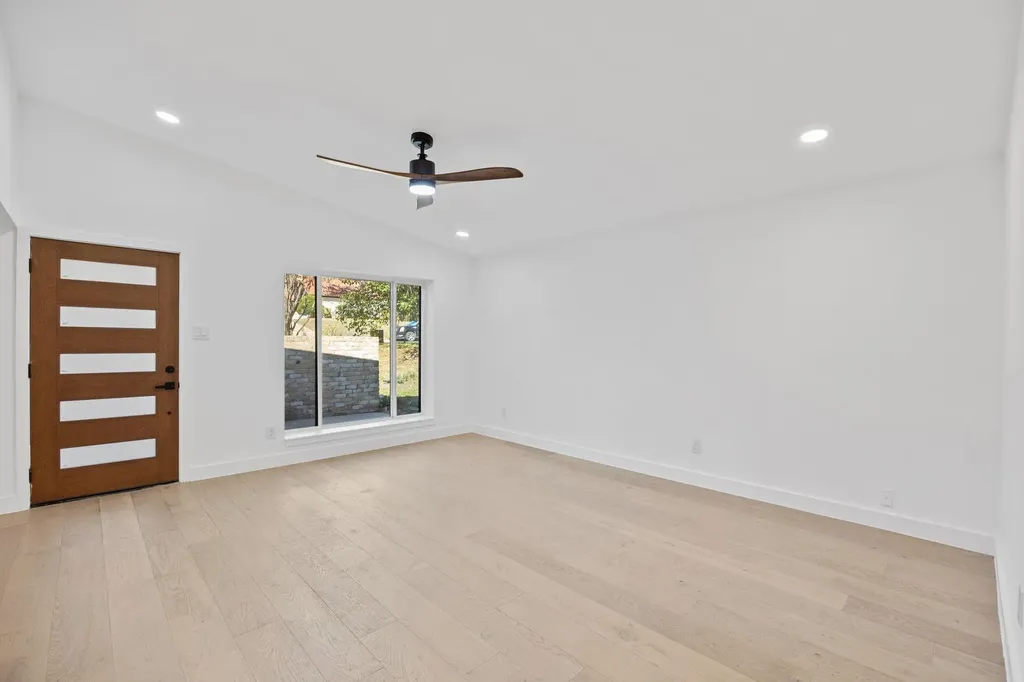 1905 Cedar Ridge Drive Austin TX 78741