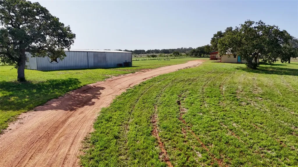 8653 N State Highway 16 Llano TX 78643