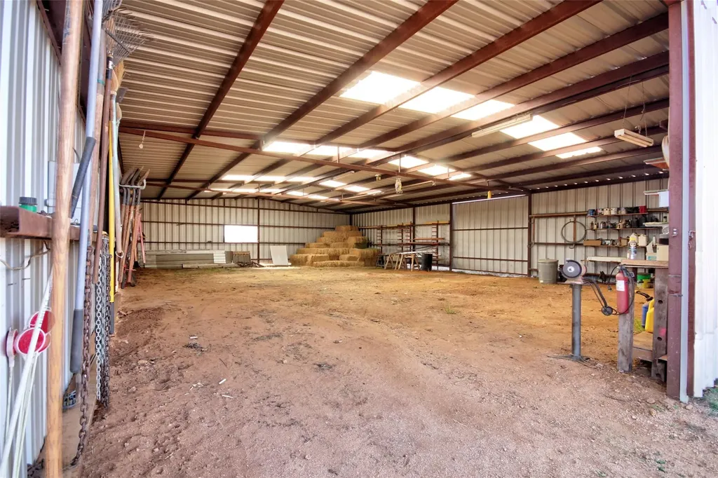 8653 N State Highway 16 Llano TX 78643
