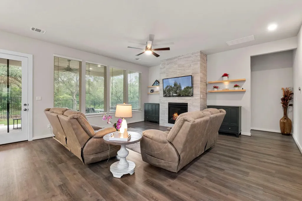 460 Constitution Way Kyle TX 78640