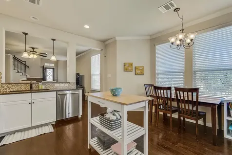 409 S Meadowlark Street Lakeway TX 78734