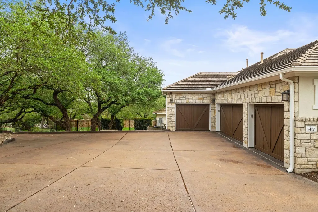 7417 Turnbuoy Drive Austin TX 78730