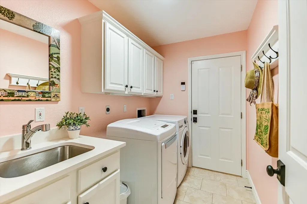 9225 Edwardson Lane Austin TX 78749