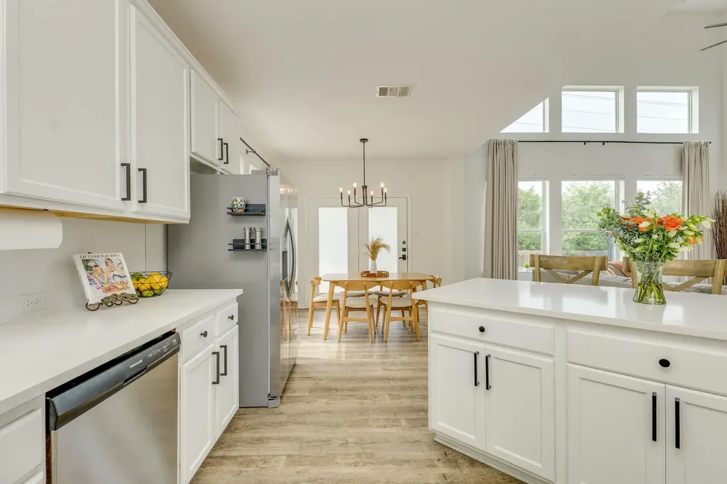 1509 Encino Drive Leander TX 78641