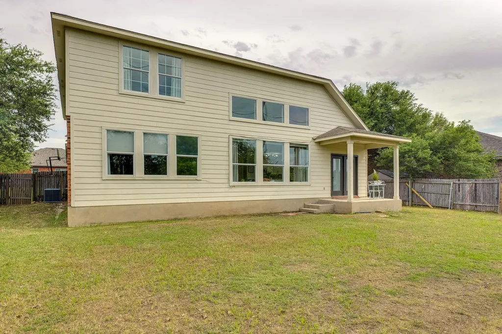 1509 Encino Drive Leander TX 78641