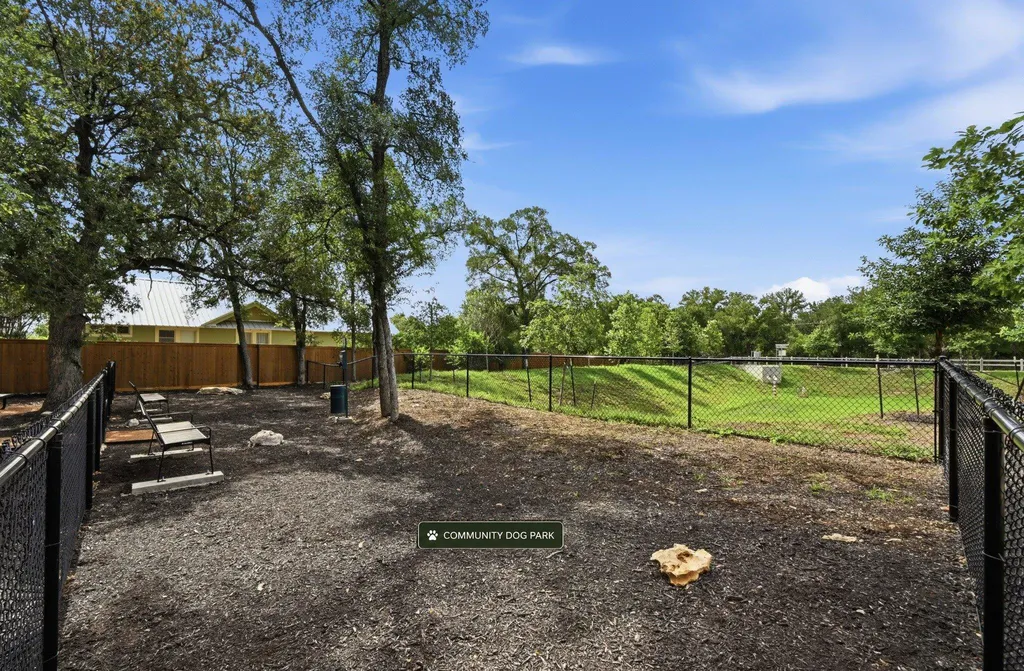 529 B Burlington Drive Buda TX 78610
