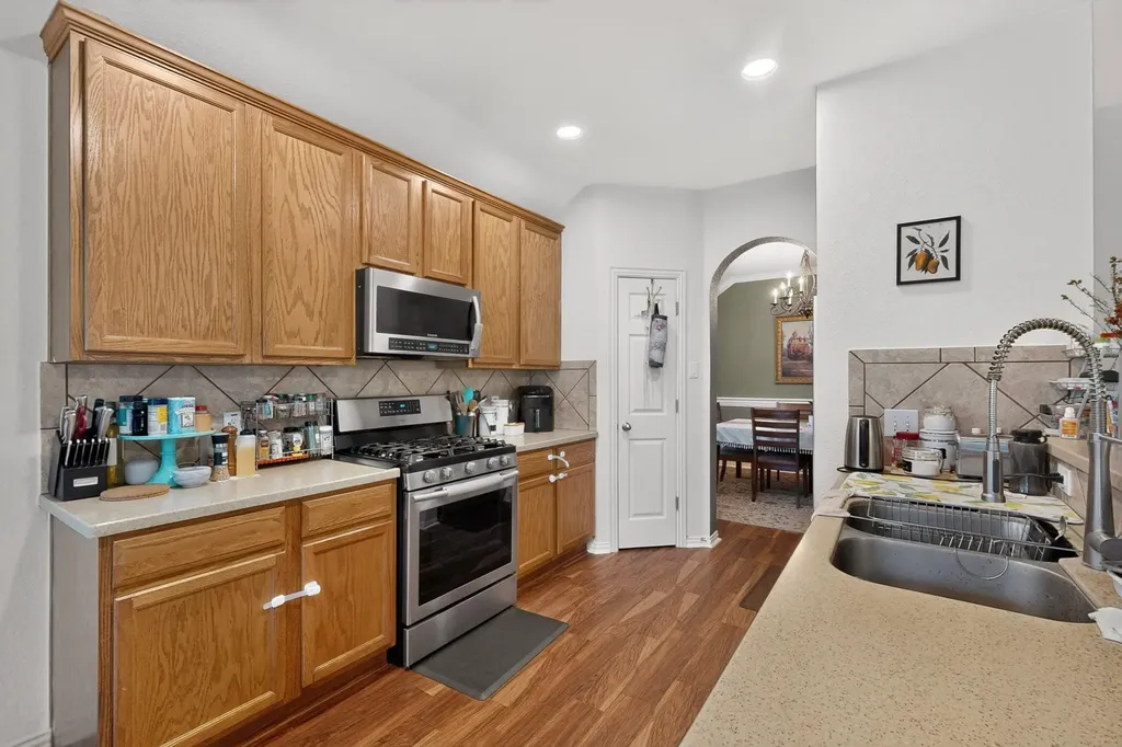 2400 White Stallion Way Leander TX 78641