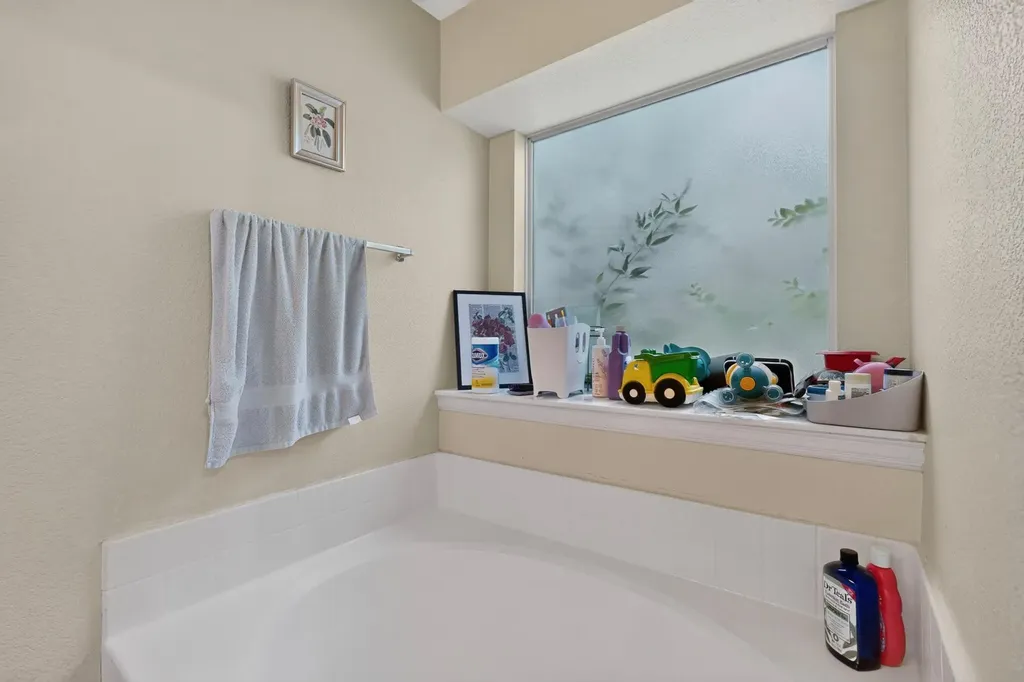2400 White Stallion Way Leander TX 78641