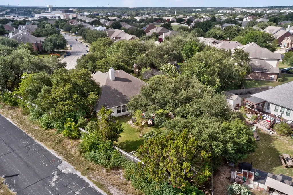 2400 White Stallion Way Leander TX 78641
