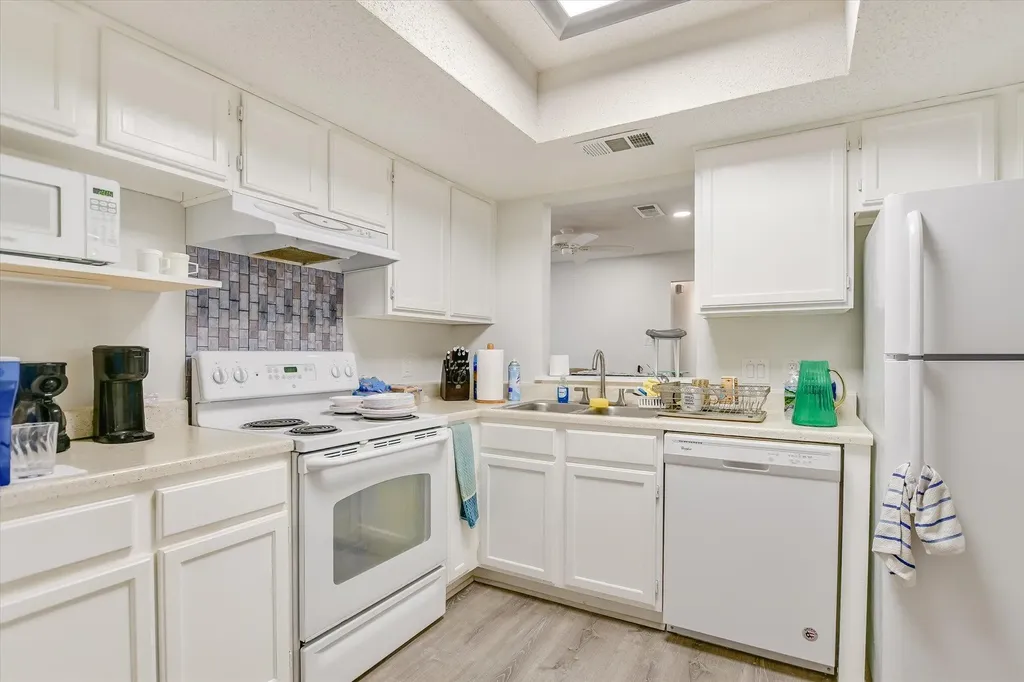 13401 Saddlebrook Trail Austin TX 78729