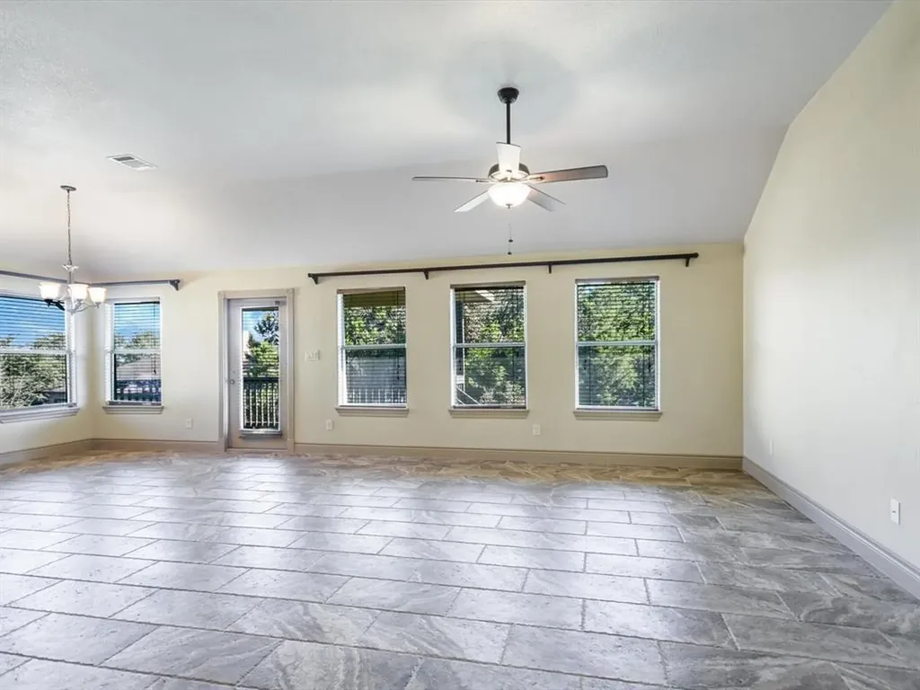 10807 Glenview Circle Austin TX 78620