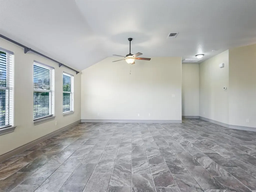 10807 Glenview Circle Austin TX 78620