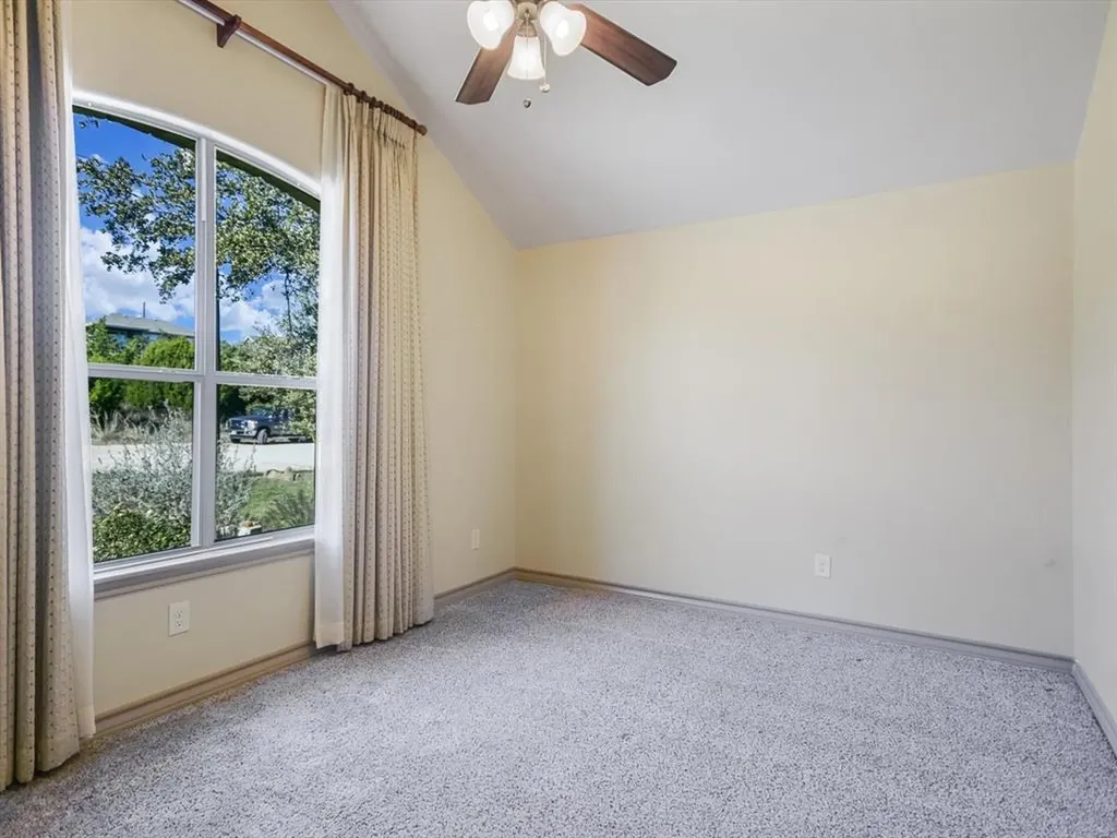 10807 Glenview Circle Austin TX 78620