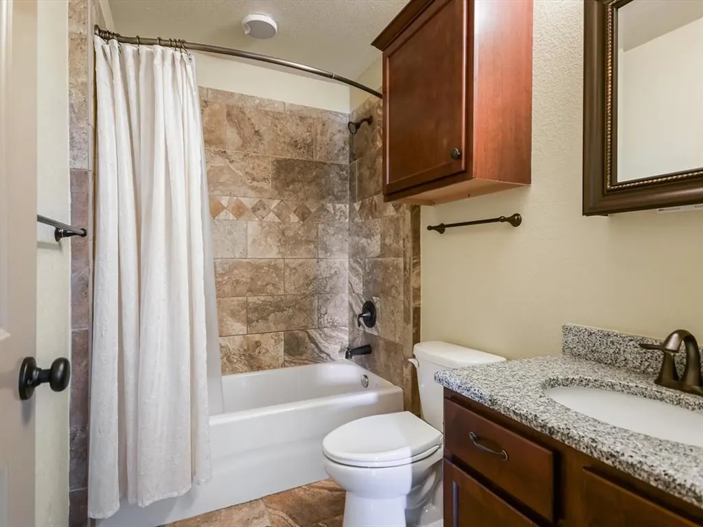 10807 Glenview Circle Austin TX 78620