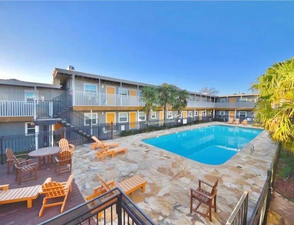 2401 Manor Road Austin TX 78722