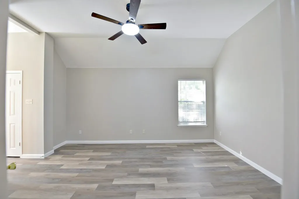 1809 Bent Oak Cove Leander TX 78641