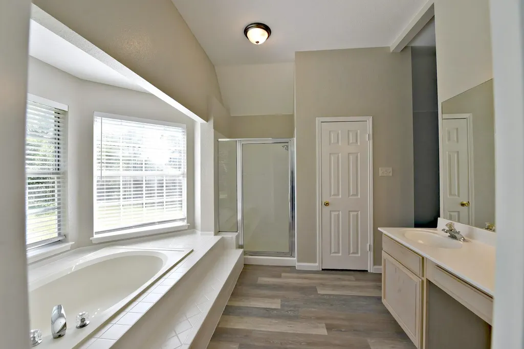 1809 Bent Oak Cove Leander TX 78641
