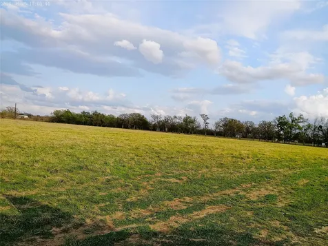 1042 Los Ranchitos Road Cameron TX 76520