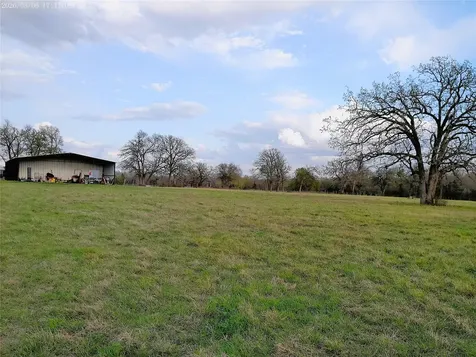 1042 Los Ranchitos Road Cameron TX 76520