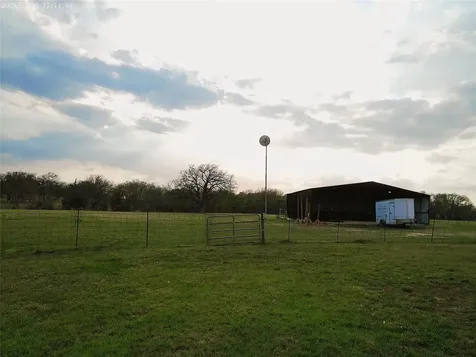 1042 Los Ranchitos Road Cameron TX 76520