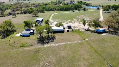 1042 Los Ranchitos Road Cameron TX 76520