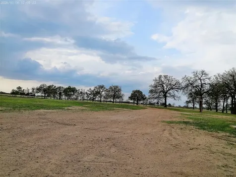 1042 Los Ranchitos Road Cameron TX 76520