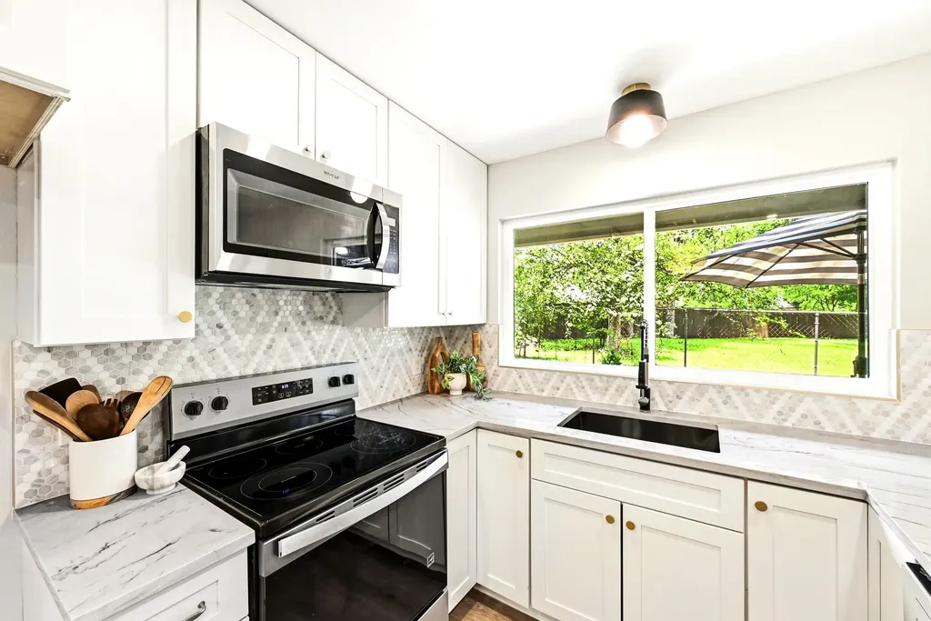 12210 Waxwing Circle Austin TX 78750