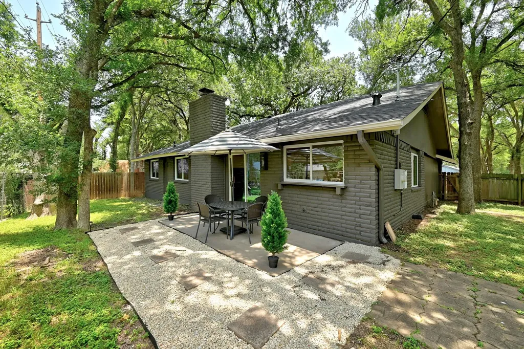12210 Waxwing Circle Austin TX 78750