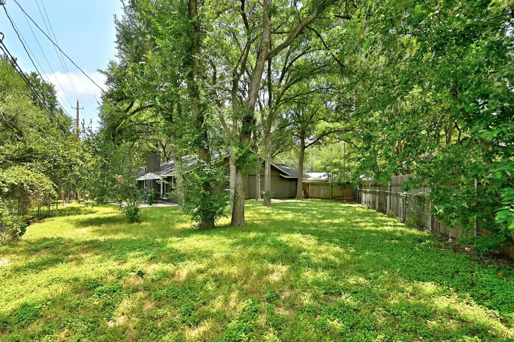12210 Waxwing Circle Austin TX 78750