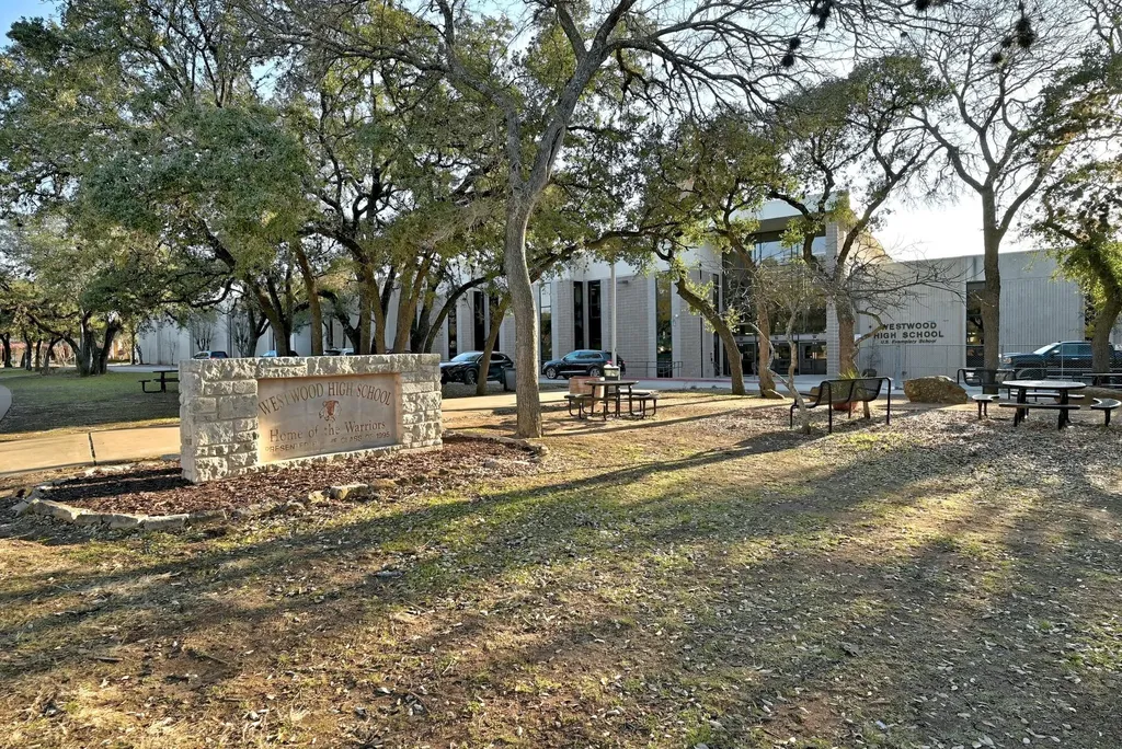 12210 Waxwing Circle Austin TX 78750