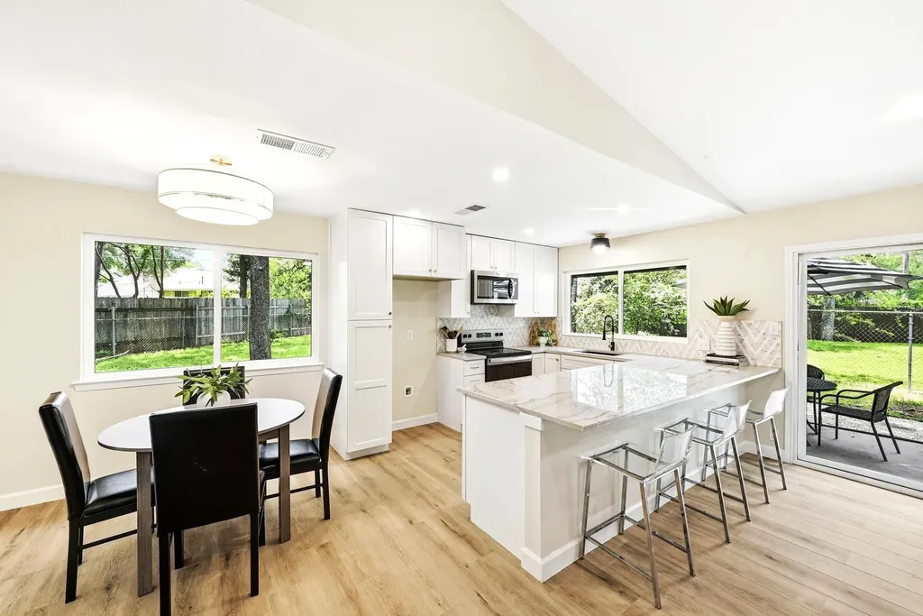 12210 Waxwing Circle Austin TX 78750