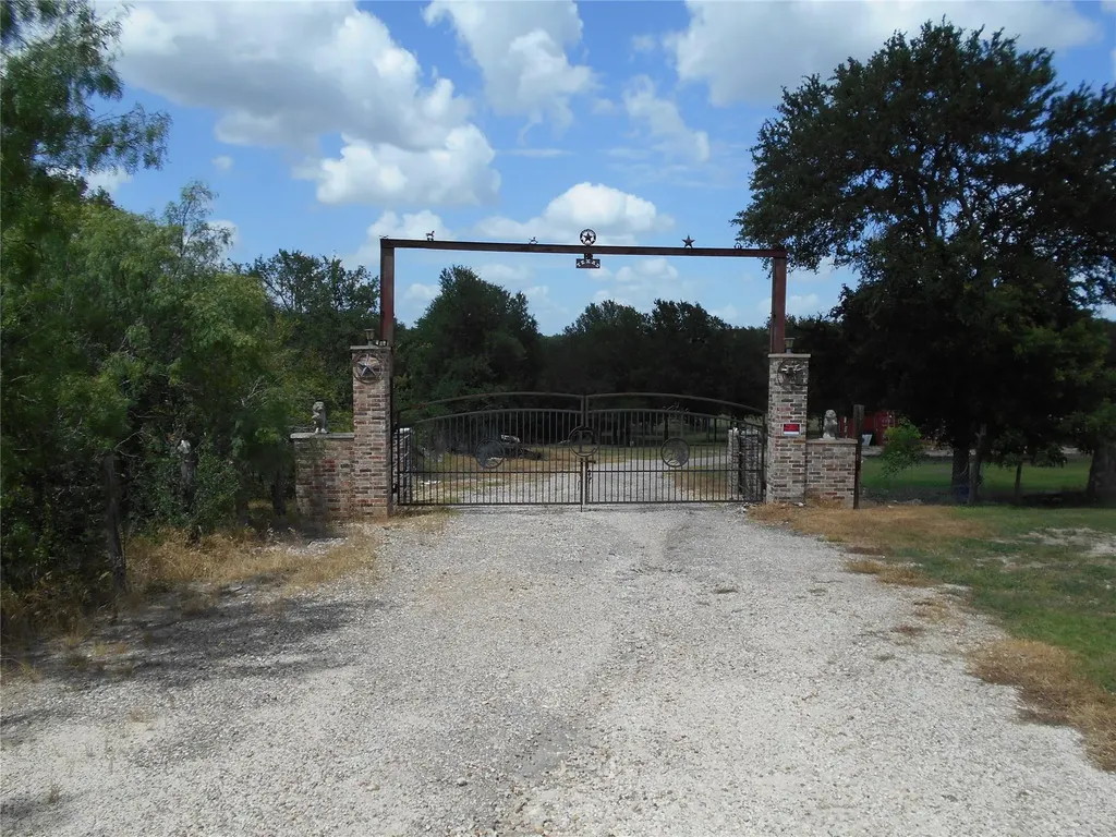 8001 Burleson Manor Road Manor TX 78653