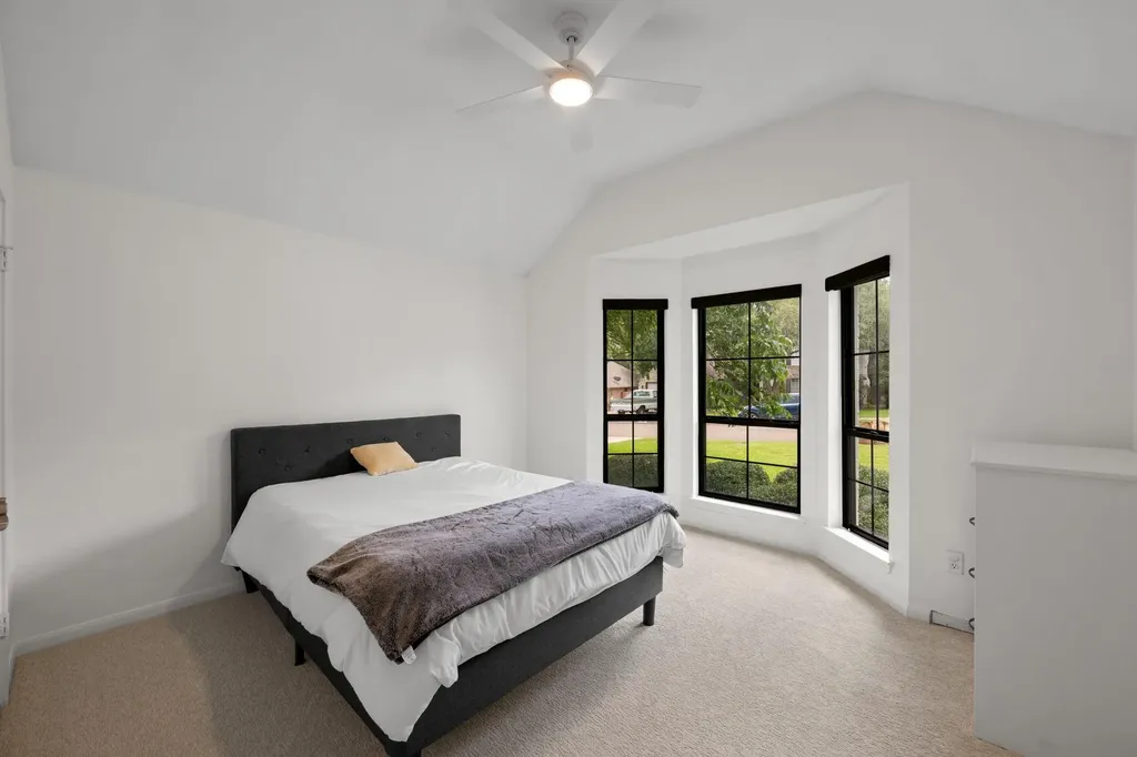 6110 Ginita Lane Austin TX 78739