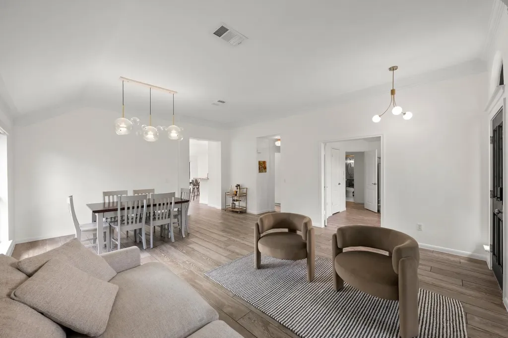 6110 Ginita Lane Austin TX 78739