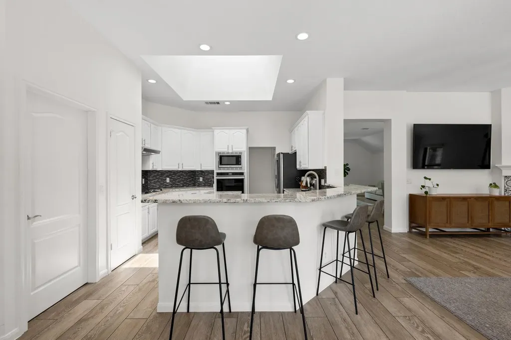 6110 Ginita Lane Austin TX 78739