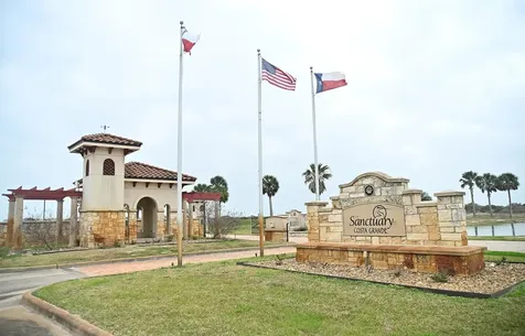 591 E Burgundy Street Port O'connor TX 77982