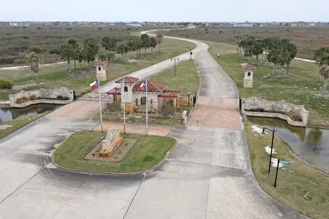 591 E Burgundy Street Port O'connor TX 77982
