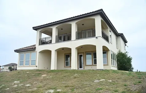 591 E Burgundy Street Port O'connor TX 77982